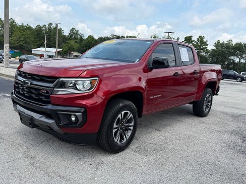 Used 2021 Chevrolet Colorado Z71 w/ Safety Package RWD image 3