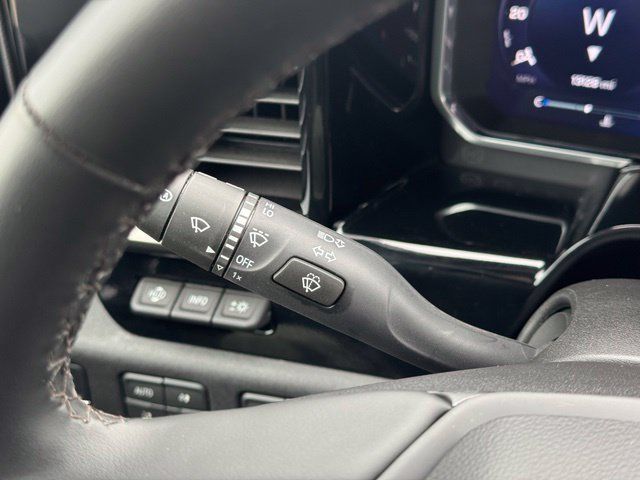 Used 2026 Chevrolet Silverado 2500 ZR2 AWD/4WD image 29