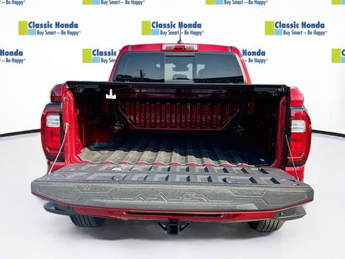 Used 2024 GMC Canyon Elevation w/ Elevation Premium Package AWD/4WD image 30