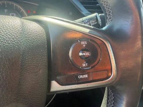 Used 2017 Honda Civic Sport image 21