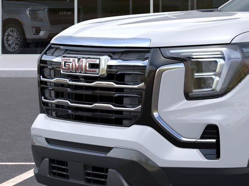 New 2027 GMC Terrain Elevation w/ LPO, Floor Liner Package FWD image 13