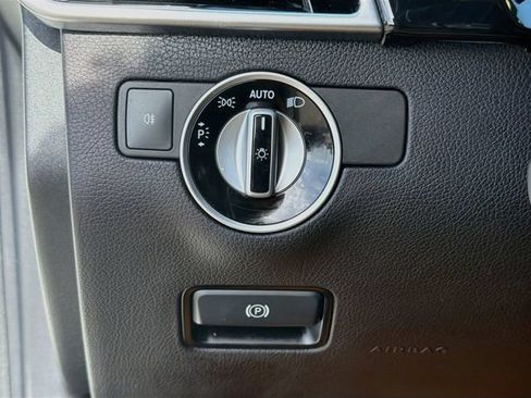Used 2017 Mercedes-Benz GLS 550 4MATIC image 37