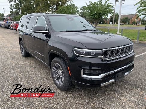 Used 2024 Jeep Grand Wagoneer L 4WD image 1