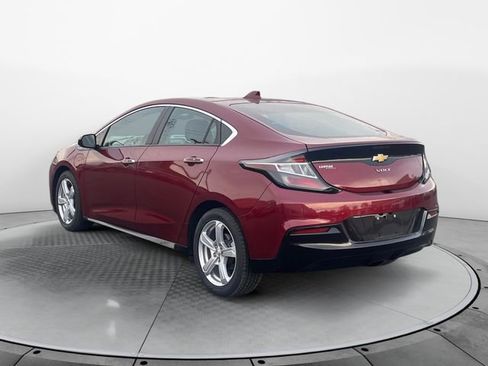 Used 2017 Chevrolet Volt LT w/ Comfort Package image 3
