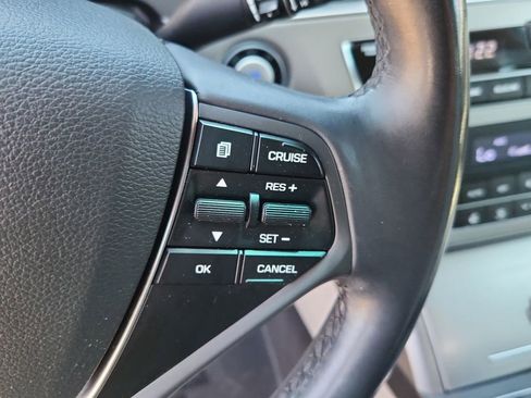 Used 2016 Hyundai Sonata Limited w/ Option Group 04 FWD image 22