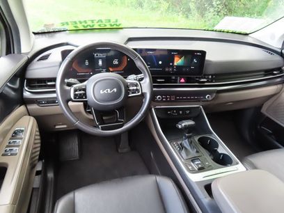 Certified 2025 Kia Carnival