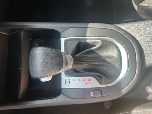 Used 2019 Kia Forte LXS FWD image 20