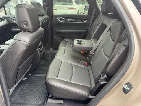 Used 2022 Cadillac XT5 Premium Luxury AWD/4WD image 35