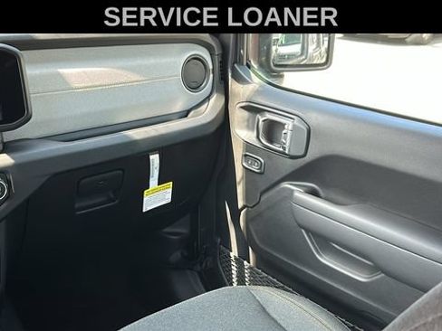 Used 2025 Jeep Wrangler Unlimited Sport AWD/4WD image 25