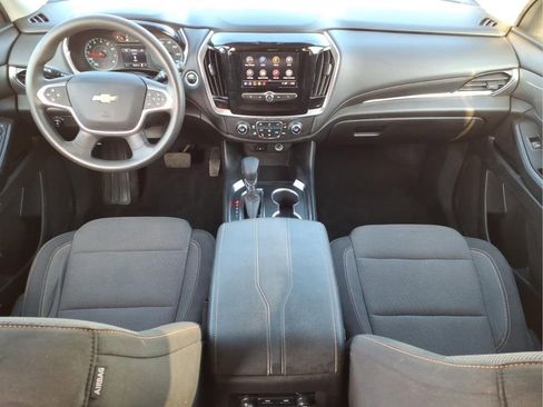 Used 2021 Chevrolet Traverse LS image 19
