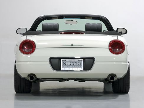 Used 2002 Ford Thunderbird image 21