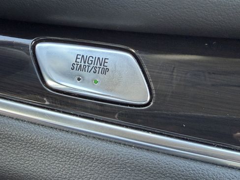 Used 2020 Buick Enclave Essence w/ Sound and Sites Package image 26