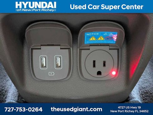 Used 2022 Genesis GV80 2.5T w/ Prestige Package 04 AWD/4WD image 17