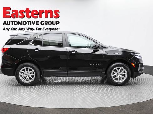 Used 2023 Chevrolet Equinox LT image 4