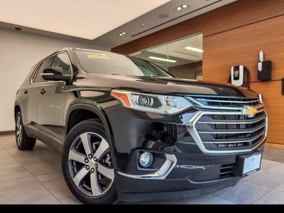 Used 2021 Chevrolet Traverse LT w/ LT Premium Package