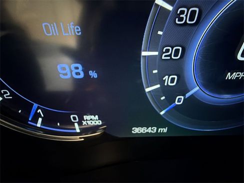 Certified 2020 Cadillac Escalade Luxury w/ Escalade Sport Edition image 15