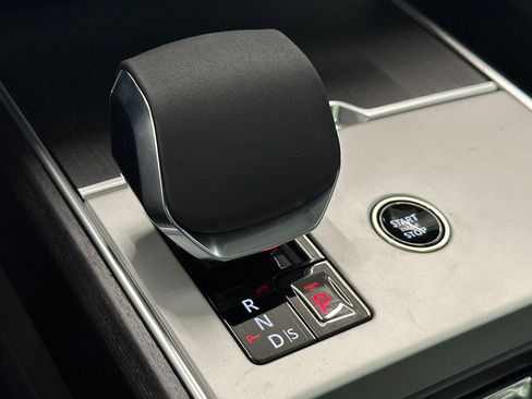 New 2026 Land Rover Range Rover SE AWD/4WD image 16