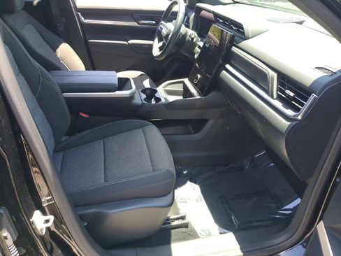 Used 2026 GMC Terrain Elevation AWD/4WD image 31