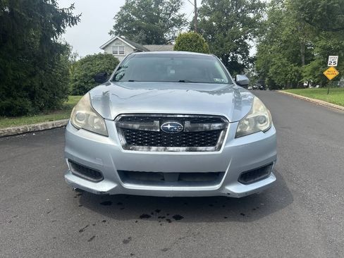 Used 2013 Subaru Legacy 2.5i Premium w/ All-Weather Pkg AWD/4WD image 3