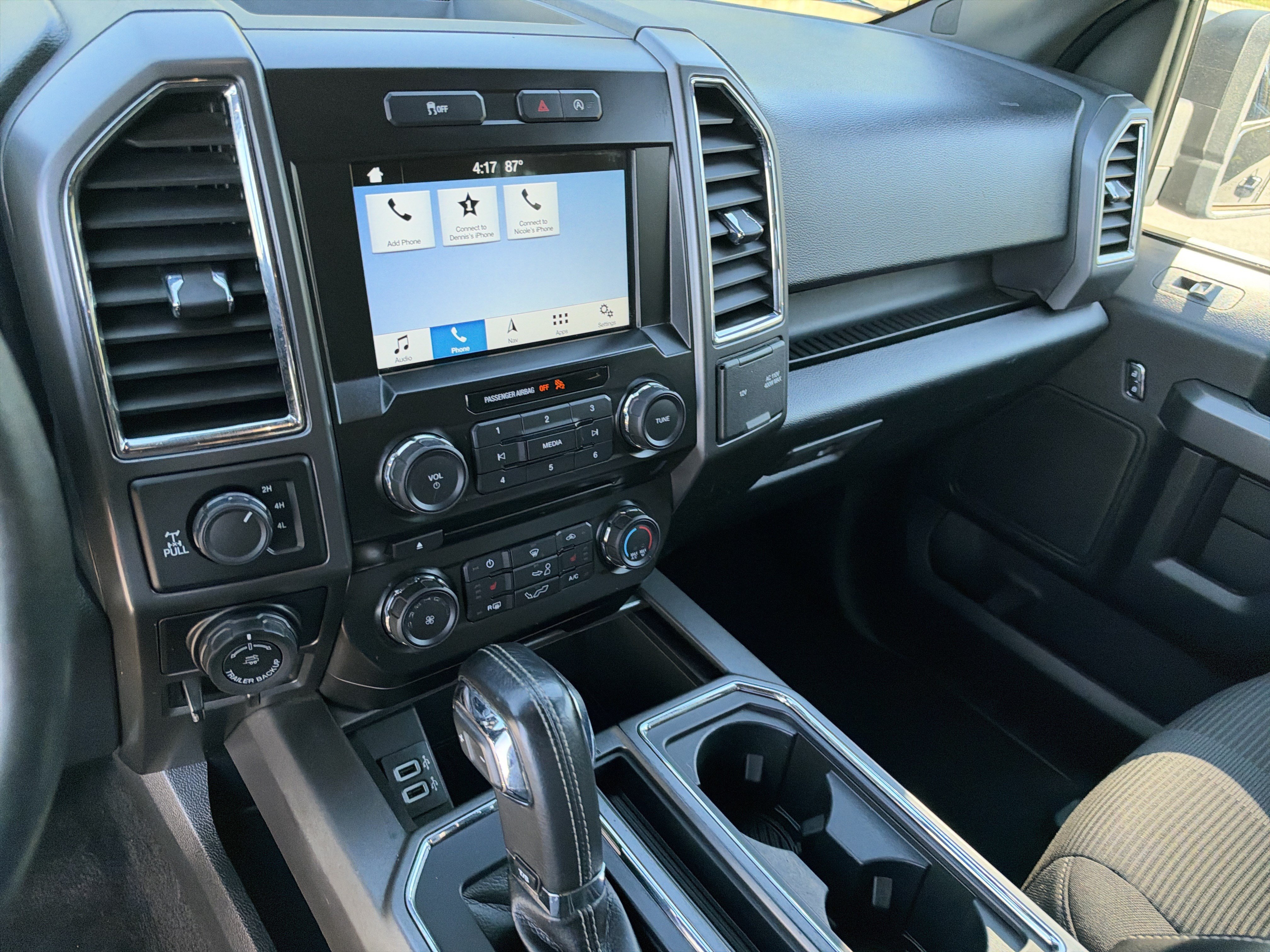 Used 2017 Ford F150 XLT w/ Equipment Group 302A Luxury AWD/4WD image 4