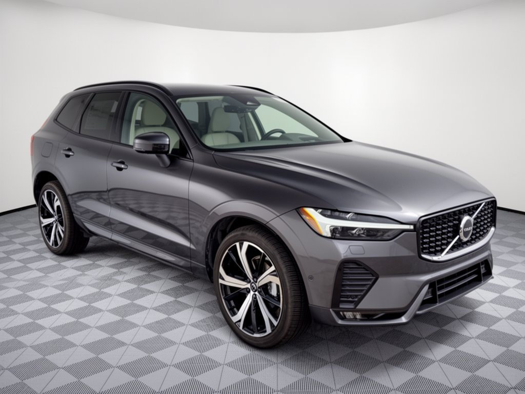 Used 2024 Volvo XC60 B5 Ultimate w/ Protection Package Premier AWD/4WD image 7