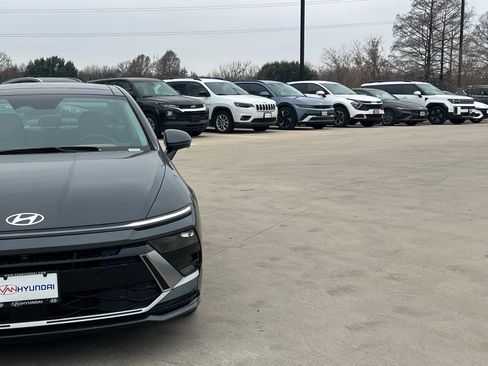 New 2026 Hyundai Sonata Limited image 3