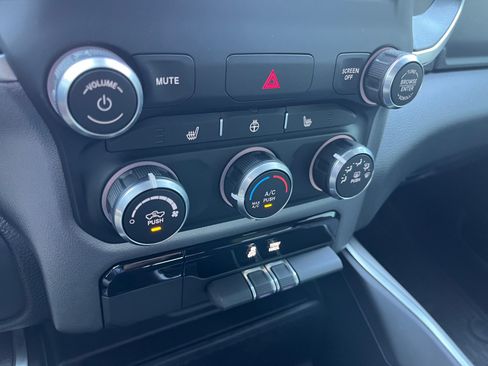 Used 2023 RAM 1500 Big Horn AWD/4WD image 19