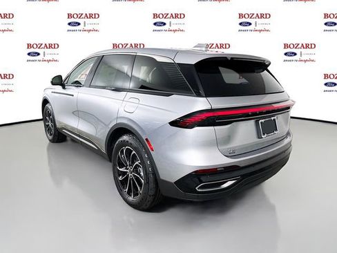 New 2026 Lincoln Nautilus Premier image 5