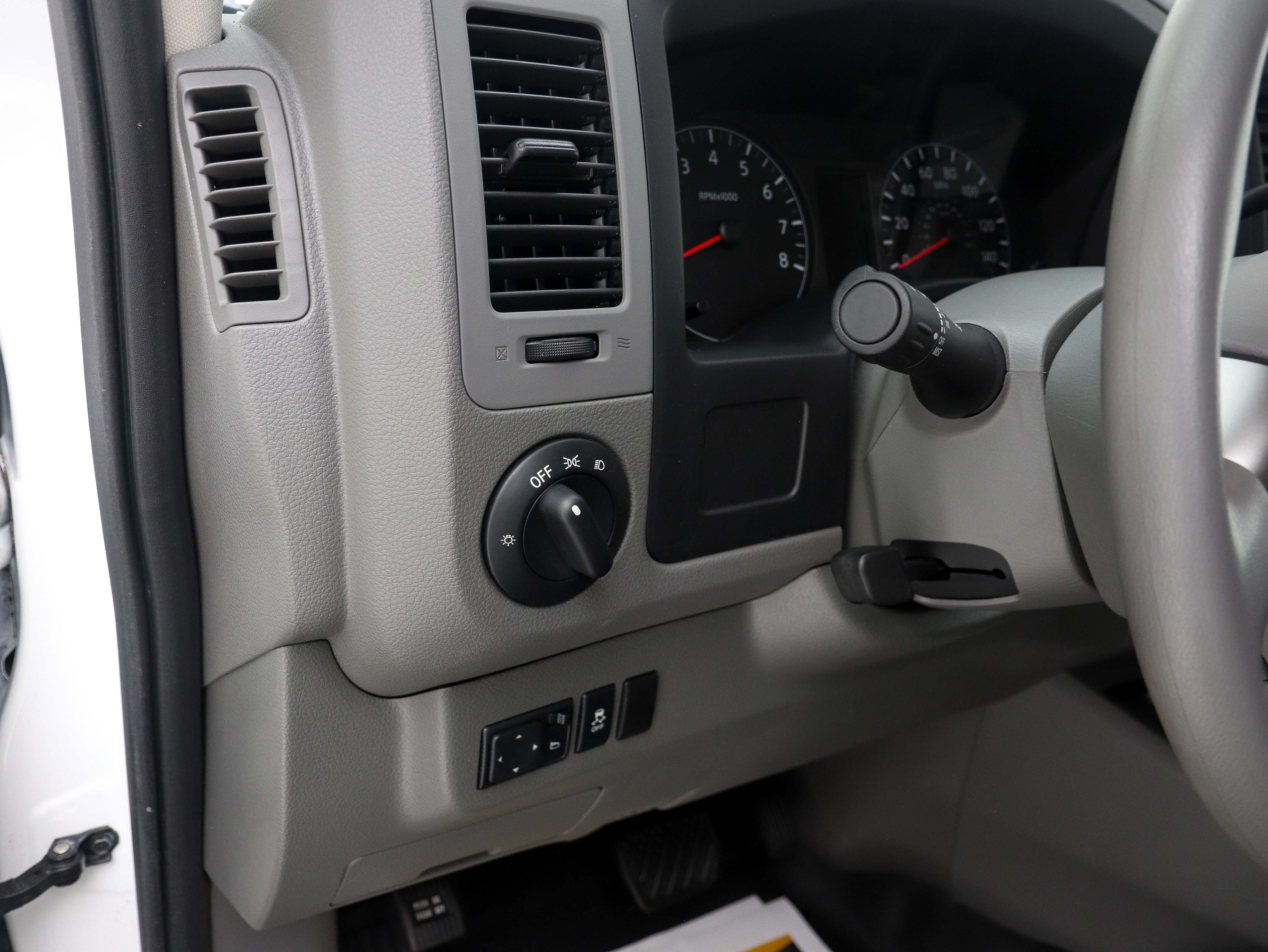 Used 2019 Nissan NV 3500 SV w/ Navigation Package RWD image 22