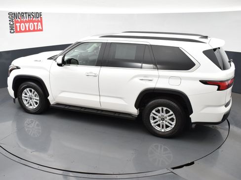 Used 2023 Toyota Sequoia SR5 w/ SR5 Premium Package image 31