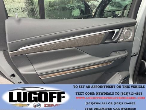 New 2026 Buick Enclave Avenir w/ Super Cruise Package FWD image 12