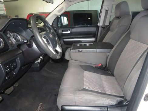 Used 2017 Toyota Tundra SR5 image 22