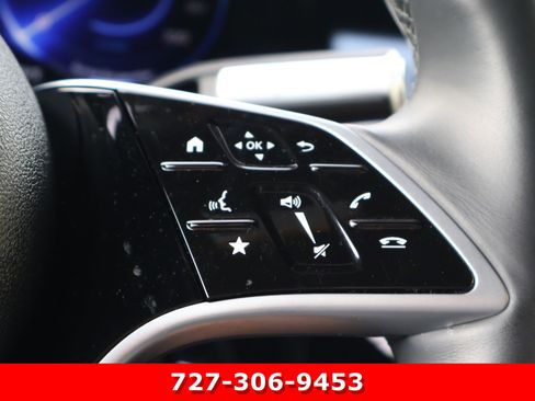 Certified 2023 Mercedes-Benz EQS 580 4MATIC SUV w/ Exclusive Trim Package image 26