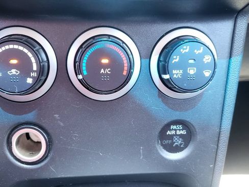 Used 2015 Nissan Rogue S FWD image 31
