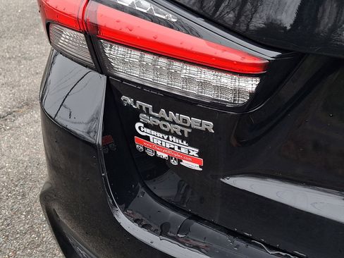 Used 2024 Mitsubishi Outlander Sport ES image 17