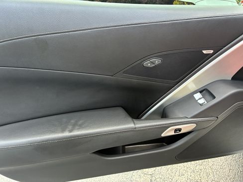 Used 2019 Chevrolet Corvette Stingray Coupe w/ Battery Protection Package RWD image 16