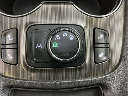 Used 2023 GMC Acadia SLT AWD/4WD image 32
