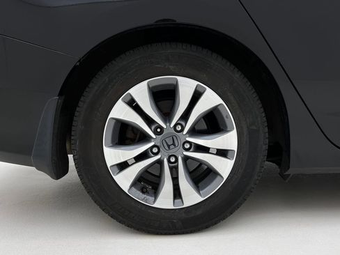 Used 2015 Honda Accord LX image 32