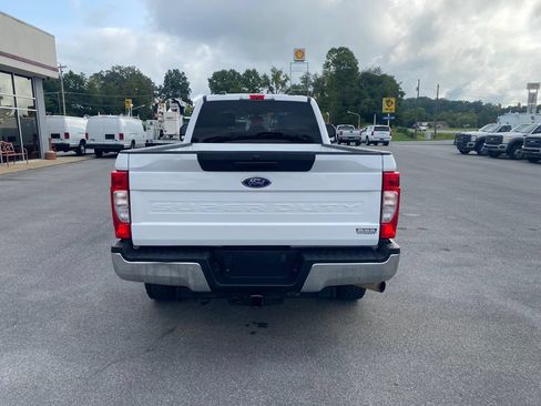Used 2022 Ford F250 XL w/ Power Equipment Group AWD/4WD image 6