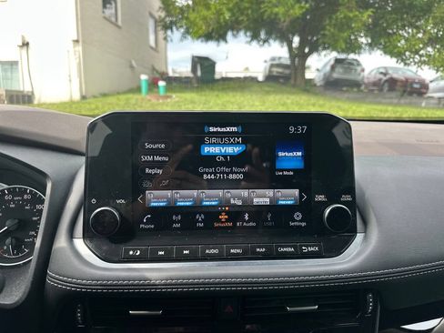Used 2023 Nissan Rogue SL w/ SL Premium Package FWD image 46