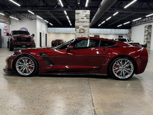 Used 2016 Chevrolet Corvette Z06 w/ 3LZ Preferred Equipment Group image 4