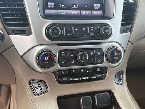 Used 2015 GMC Yukon SLT w/ HD Trailering Package image 26