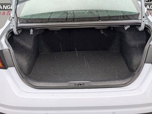 New 2025 Nissan Altima 2.5 SR w/ SR Premium Package image 12