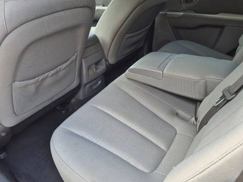 Used 2010 Hyundai Santa Fe GLS AWD/4WD image 11