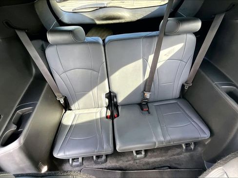 Used 2023 Buick Enclave Essence FWD image 25
