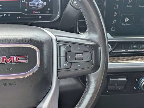 Used 2022 GMC Sierra 1500 Elevation w/ X31 Off-Road Package AWD/4WD image 17