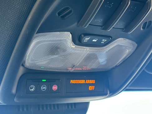 Used 2023 GMC Canyon AT4 w/ AT4 Premium Package AWD/4WD image 22