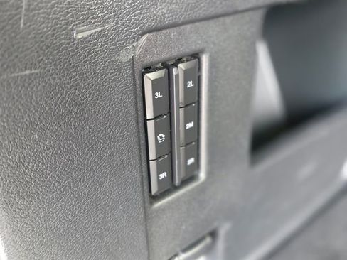 Used 2023 Ford Expedition Max Limited image 15