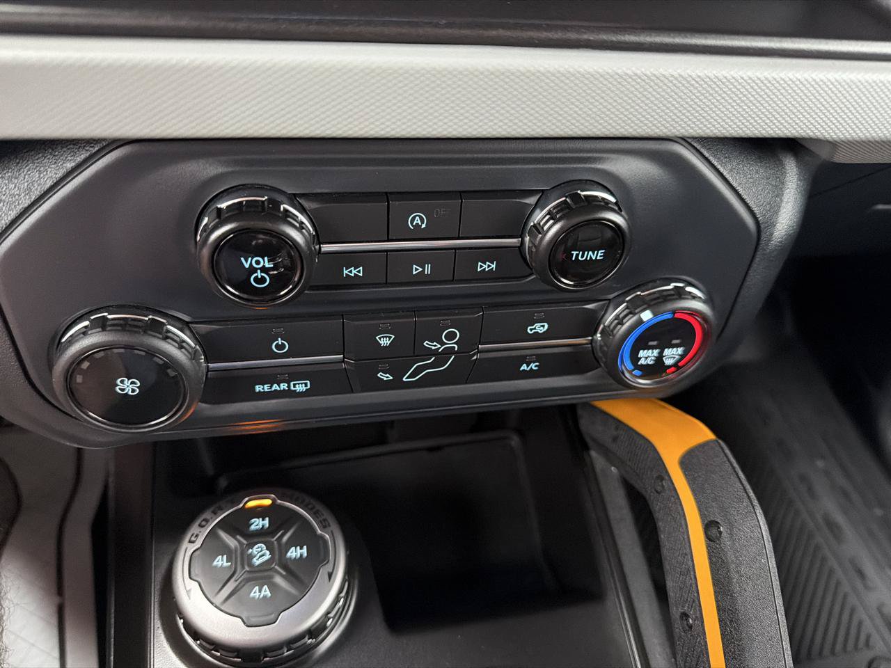 Used 2022 Ford Bronco Badlands AWD/4WD image 16