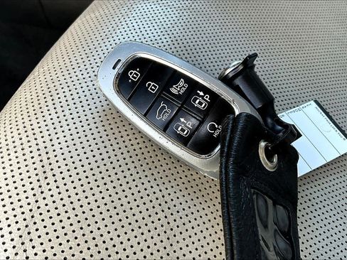 Used 2024 Hyundai Tucson Limited image 15